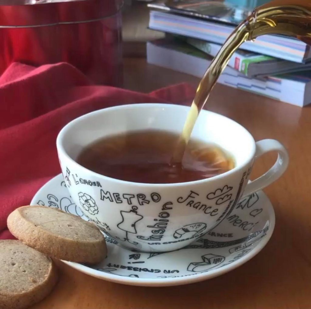 Cup of Earl Grey tea paired with buttery Shortbread Cookies